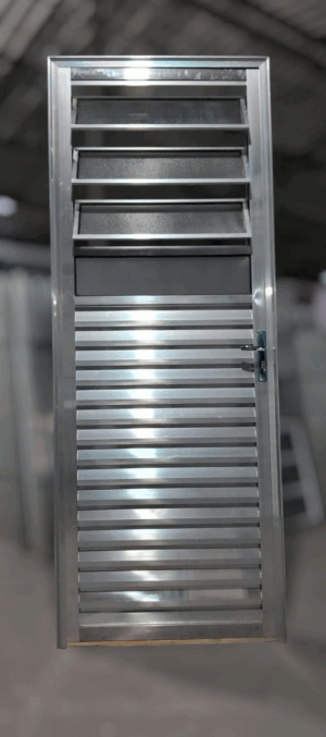 Porta Basculante 2,10x0,90 Alumínio Brilhante L25