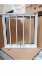 Maxim ar 0,60 x 0,60 Alumínio branco L25 com grade